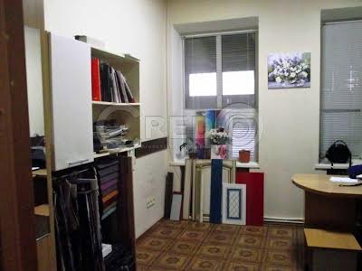 коммерческая по адресу Яроша, 13