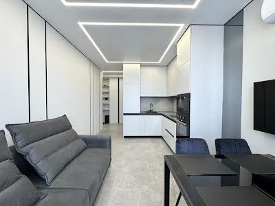 квартира за адресою Дніпровська набережна вул., 15К