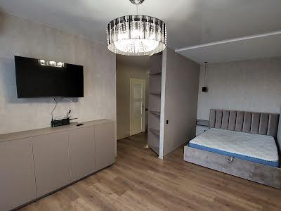 квартира по адресу с. Святопетровское, Богдана Хмельницкого ул., 11б