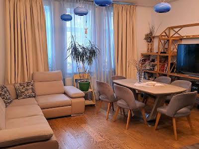 квартира за адресою Дмитрівська вул., 56а