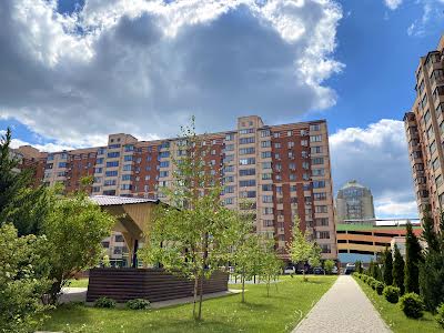 квартира за адресою Співдружності вул., 1