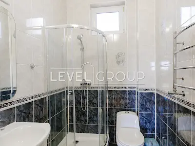 будинок за адресою Жовтнева вул.