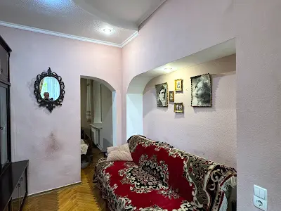 квартира за адресою Петропавлівська вул., 98