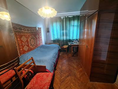 квартира за адресою Русанівський бульв., 4