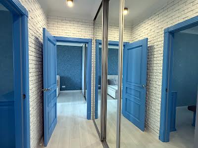 квартира за адресою Виставкова, 18