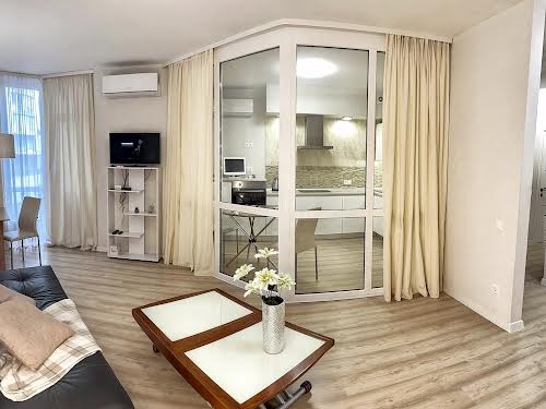 квартира за адресою Дмитрівська вул., 60