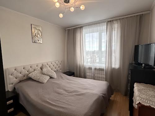 квартира за адресою Крайна вул., 1