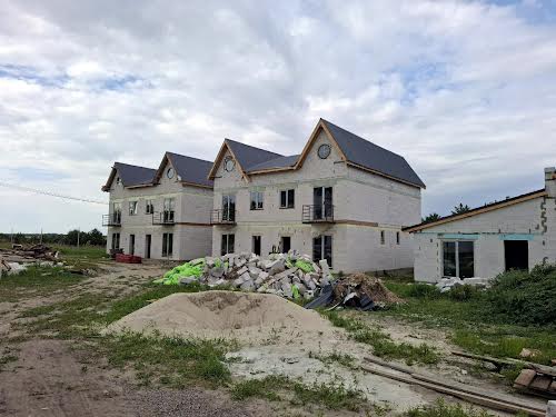 будинок за адресою Травнева