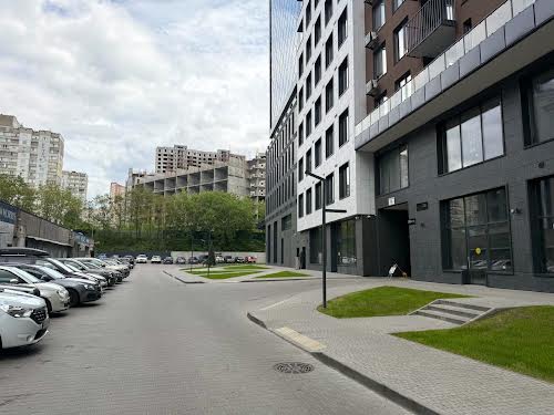 коммерческая по адресу Василия Стуса ул., 35-Б