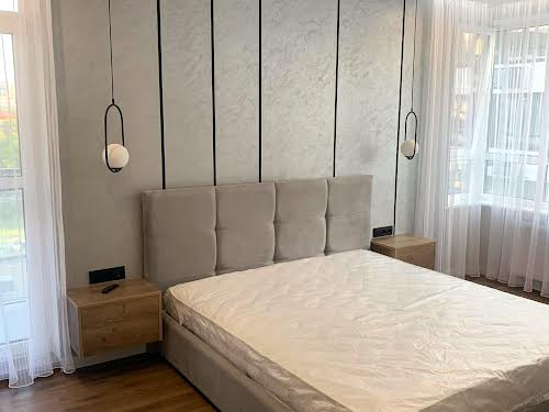 квартира за адресою Топольна вул., 4б