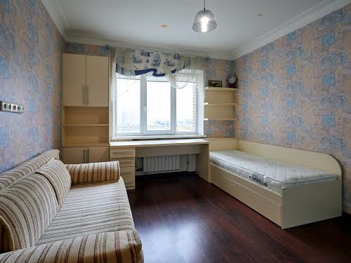 квартира за адресою Драгоманова вул., 31Б