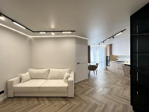 квартира за адресою Степана Бандери вул., 79