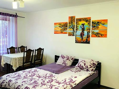 квартира за адресою Набережна, 8