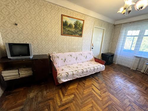 квартира за адресою Парамонова вул., 7