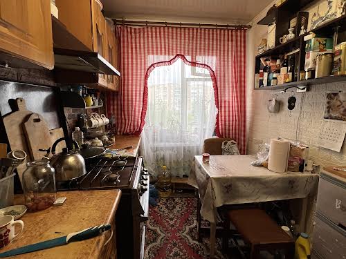 квартира за адресою Перемоги вул., 49