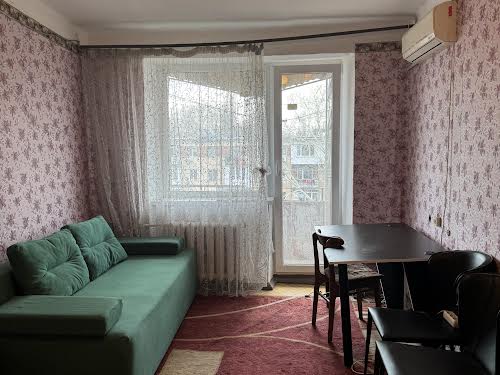 квартира за адресою Космонавтів вул., 10