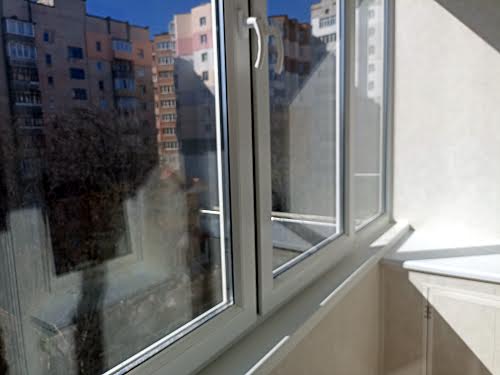 квартира за адресою Водопровідна вул., 45