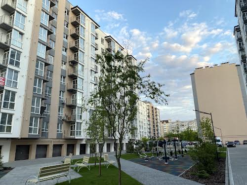 квартира за адресою Співдружності вул., 6