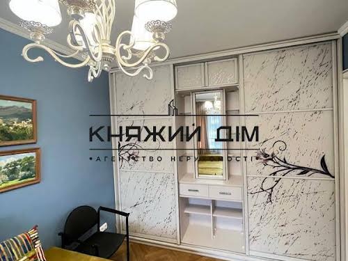 квартира за адресою Машинобудівна вул., 8