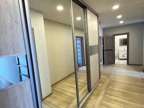 квартира по адресу Черновола просп., 67