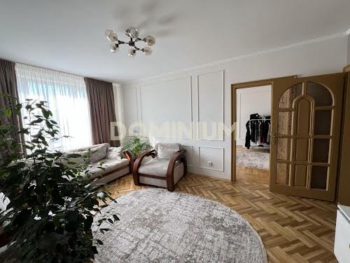 квартира за адресою Карпатської Січі, 41