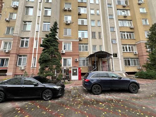 коммерческая по адресу Довженко ул., 6А
