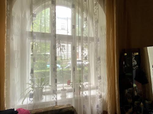 квартира за адресою Паркова вул. (), 12