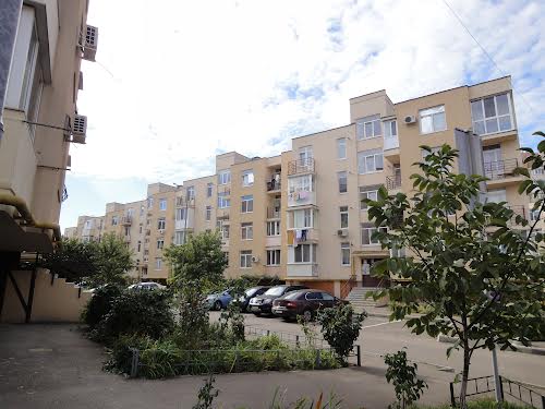 квартира за адресою Торгова, 5