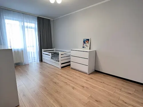 квартира за адресою Андрія Мельника вул., 10/10