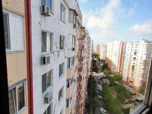 квартира за адресою Райдужний масив вул., 11/1