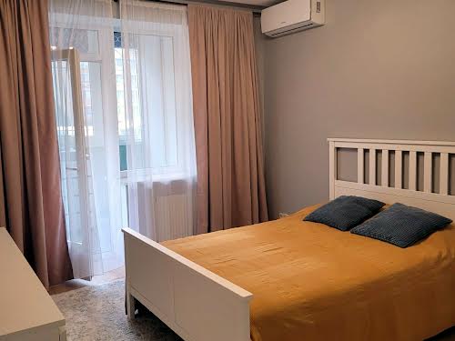 квартира за адресою Зоопаркова вул., 10