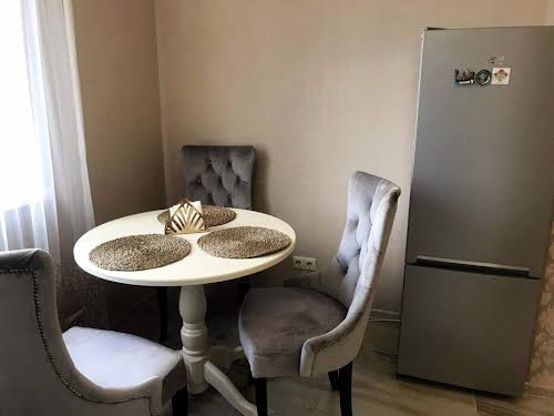 квартира за адресою Академіка Сахарова вул., 36