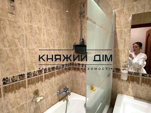 квартира за адресою Драгоманова вул., 8-А