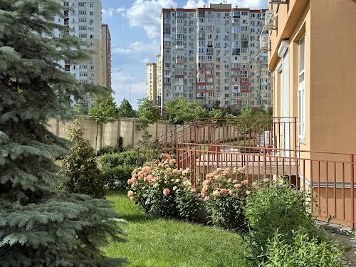 квартира за адресою Гранітна вул., 2