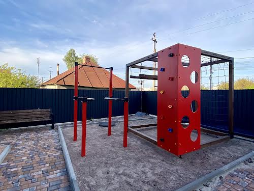 квартира за адресою Лисичівка, 4