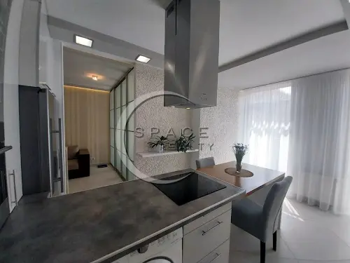 квартира за адресою Регенераторна вул., 4
