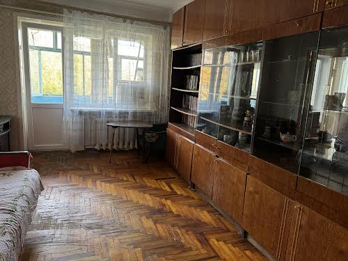 квартира за адресою Парамонова вул., 7