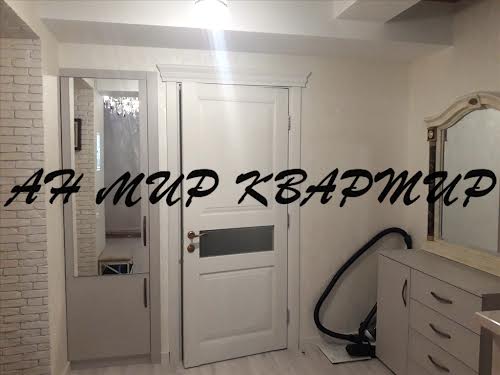 квартира за адресою Соборності вул. (Жовтнева), 46