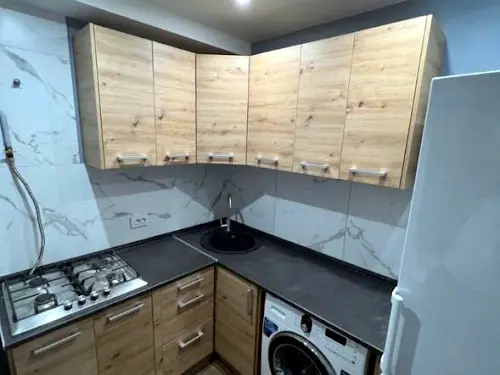 квартира за адресою Космічна вул., 5