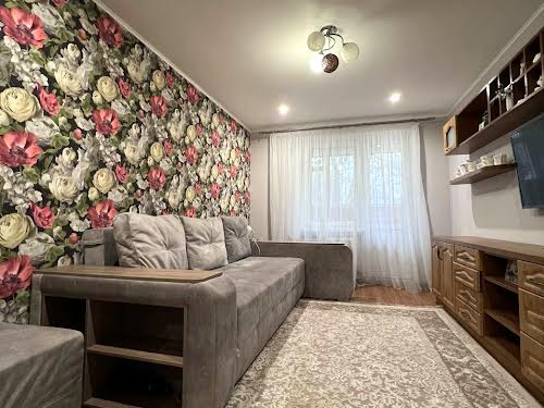 квартира за адресою Космонавтів вул., 58/2