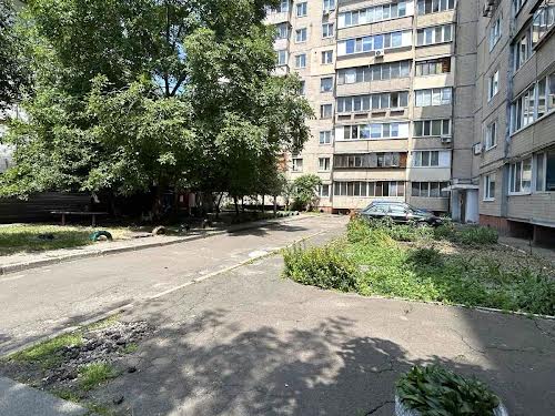 квартира за адресою Феофіла Яновського вул., 2