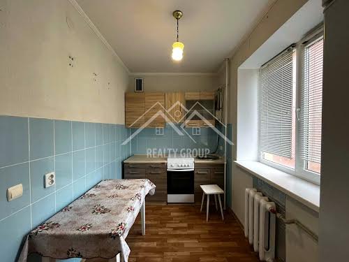 квартира за адресою В'ячеслава Чорновола вул. (Гутовського), 15