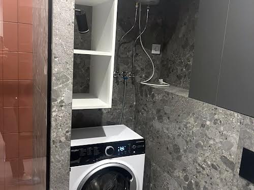квартира за адресою Салютна вул., 2