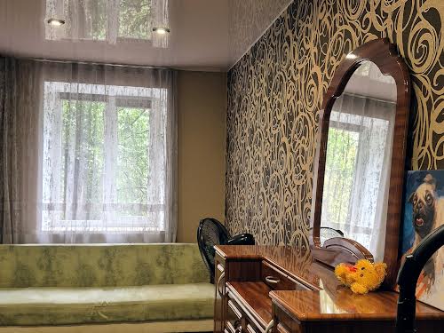 квартира за адресою Демократична вул., 64