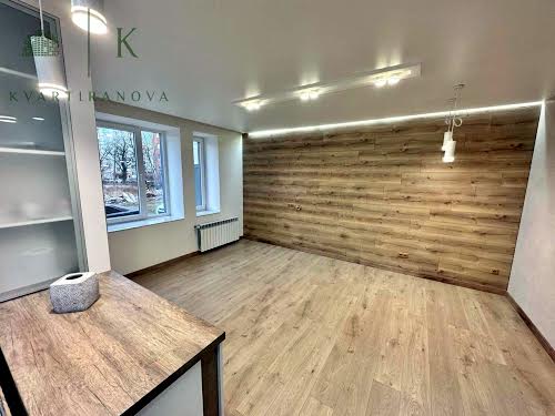 квартира за адресою Скоропадского, 8