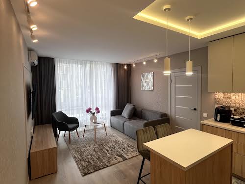 квартира за адресою Зарічна вул., 6