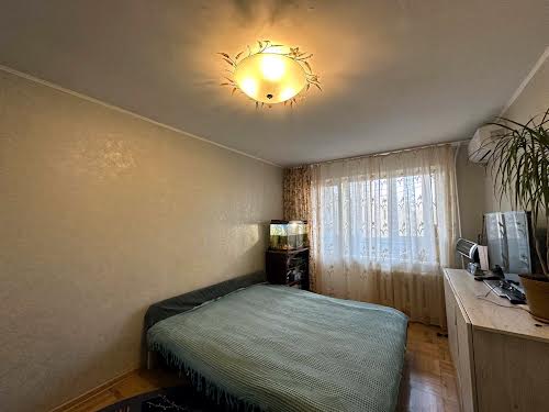 квартира за адресою Генерала Петрова вул., 32