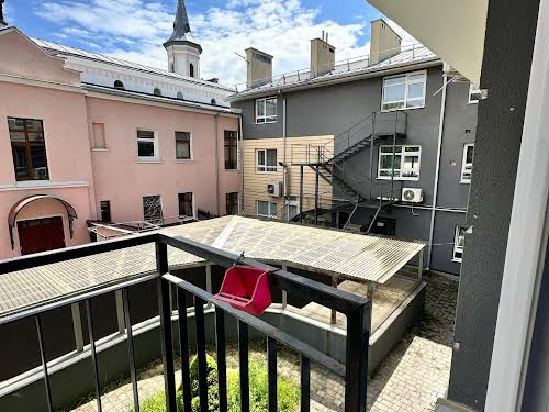 квартира за адресою Пекарська вул., 57