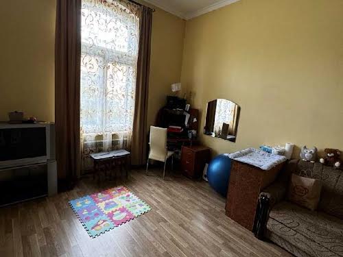 квартира за адресою Мирона Тарнавського вул. (Кутузова), 38