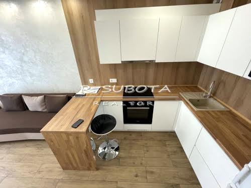 квартира за адресою Чернишевського, 27а
